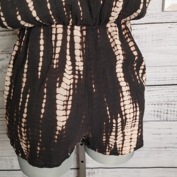 Urban Outfitters Band Of Gypsies Gauzy Romper Xs - Picture 8 of 14
